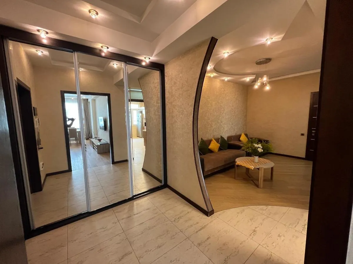 Modern Apt Right Next To The H Aliyev Centre! Bakü